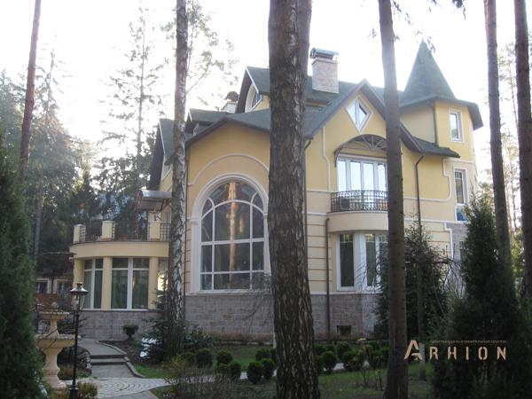 1. Проект двухэтажного дома в дворцовом стиле с многоскатной кровлей, cp-34-21, площадью - 731 кв c цокольным этажом, мансардой