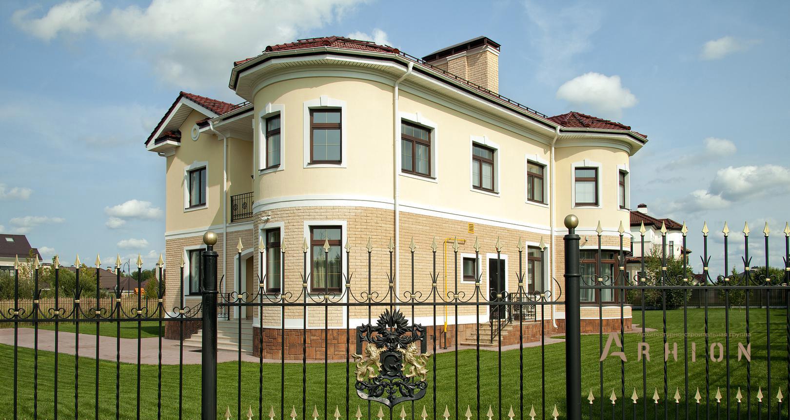 2. Проект двухэтажного дома в современном классическом стиле с многоскатной кровлей, gk-04, площадью - 302 кв c сауной, терассой, балконом, эркером, вторым светом